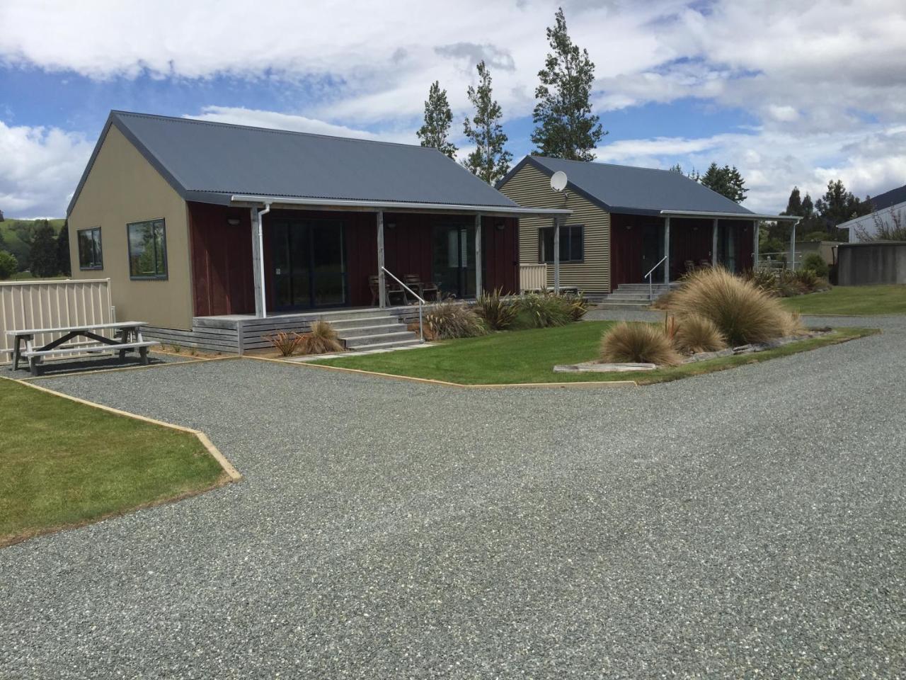 Acheron Cottages Manapouri Exterior photo