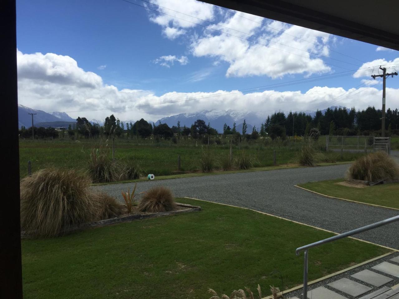 Acheron Cottages Manapouri Exterior photo